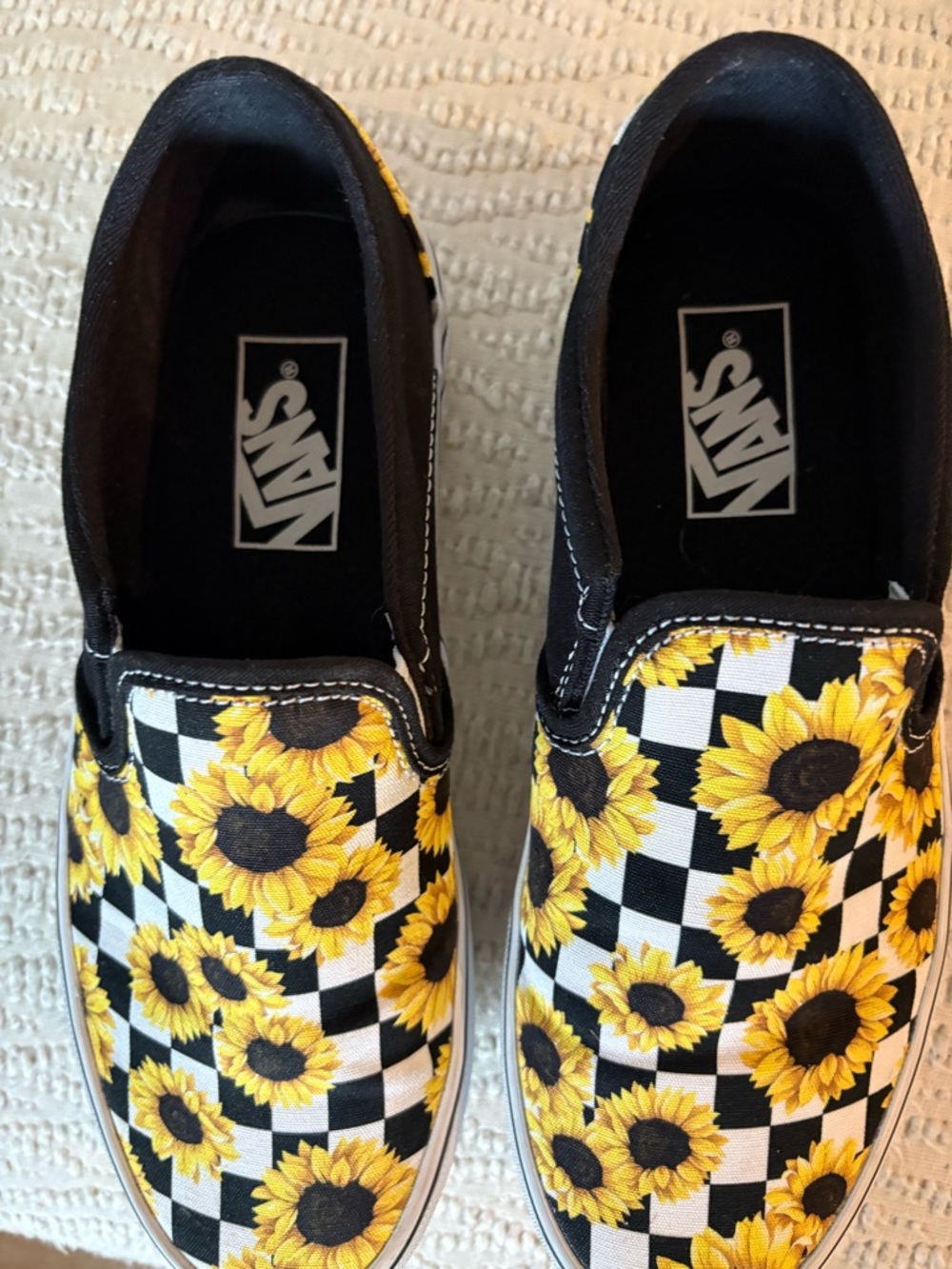 Vans Wmns Sz 8  Slip-On Sunflower Checkerboard Sneakers - Yellow/Black/White - Picture 2 of 7